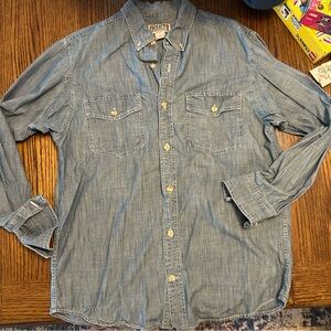 Duluth Trading Co Men's denim Button Down Shirt